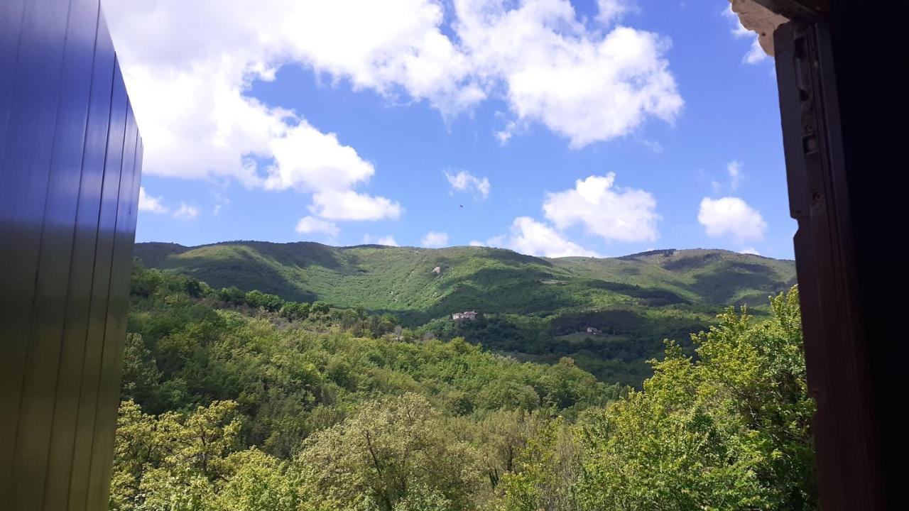 Agriturismo Marcofrate, A Retreat In The Nature Valtopina Esterno foto