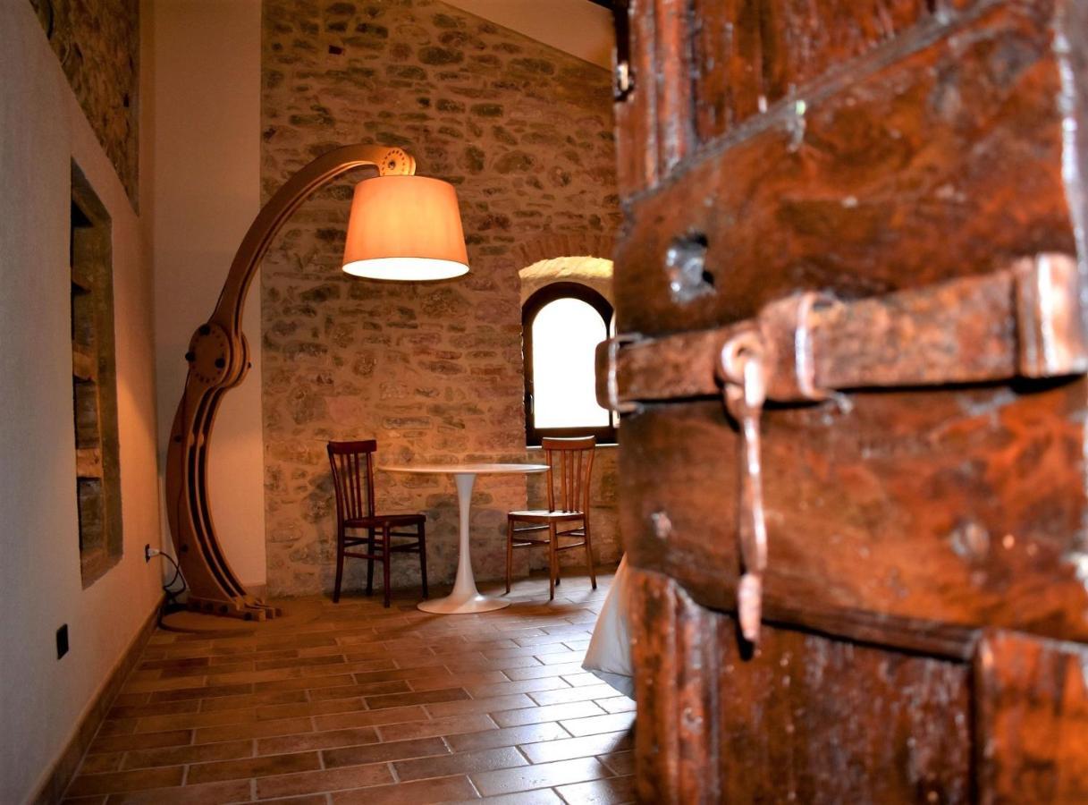 Agriturismo Marcofrate, A Retreat In The Nature Valtopina Esterno foto